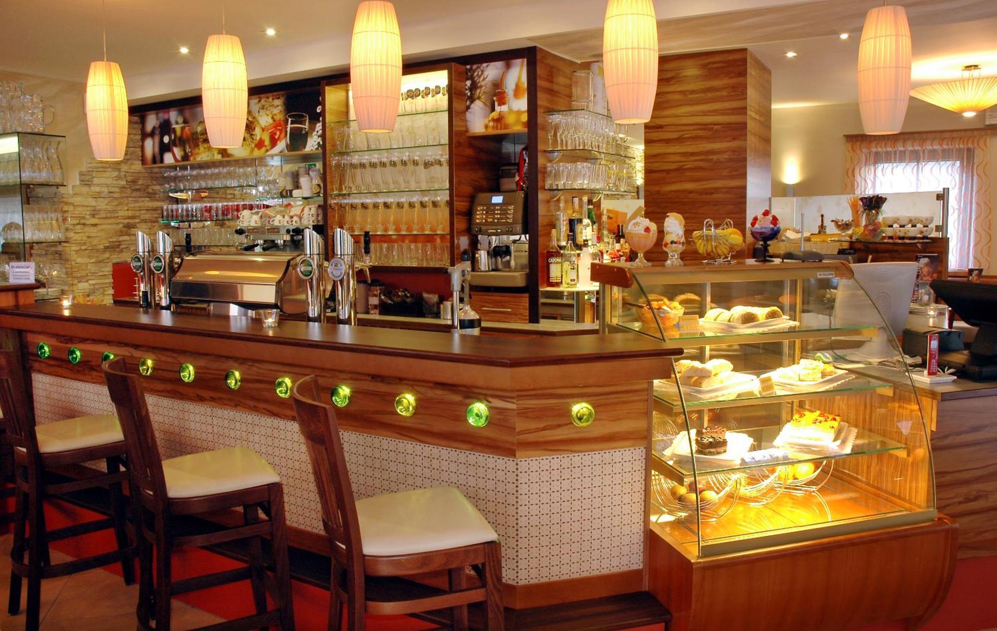 Gaestehaus Krappinger/Pizzeria Mamma Mia Осиах Екстериор снимка
